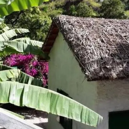 Cottage Na Ribeira Do Paul Pombas Exterior photo