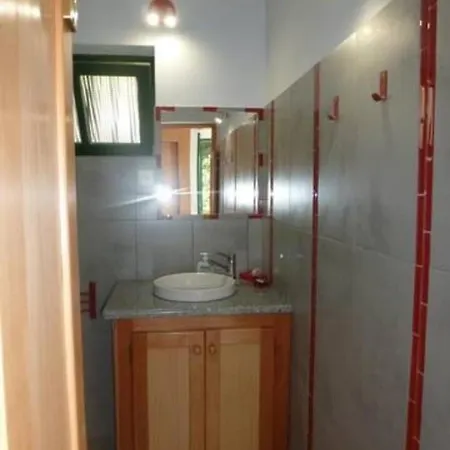 Cottage Na Ribeira Do Paul Pombas Exterior photo