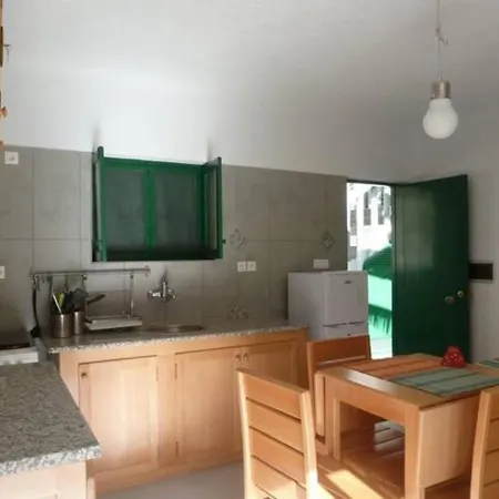 Cottage Na Ribeira Do Paul Pombas Exterior photo