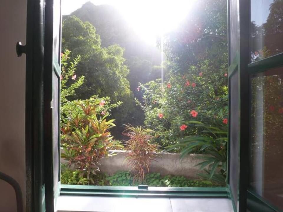 Na Ribeira Do Paul Country house Pombas